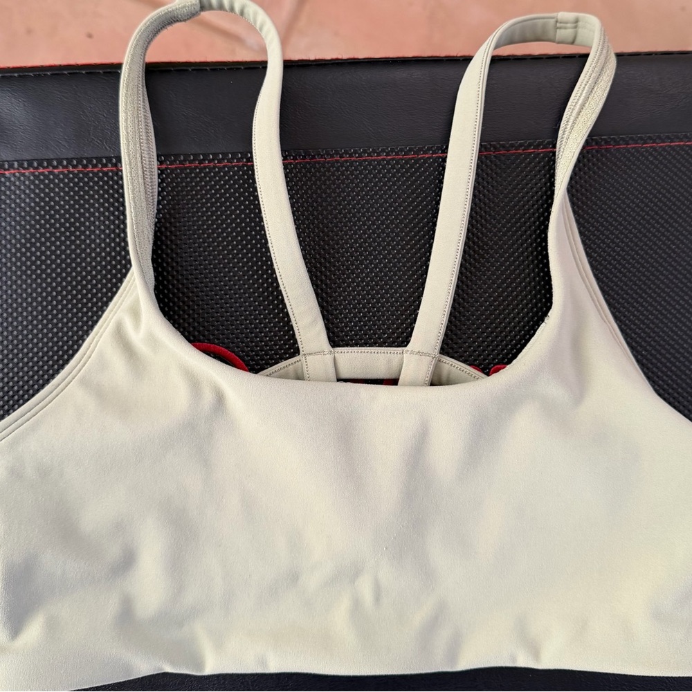 Vuori Sports Bra
